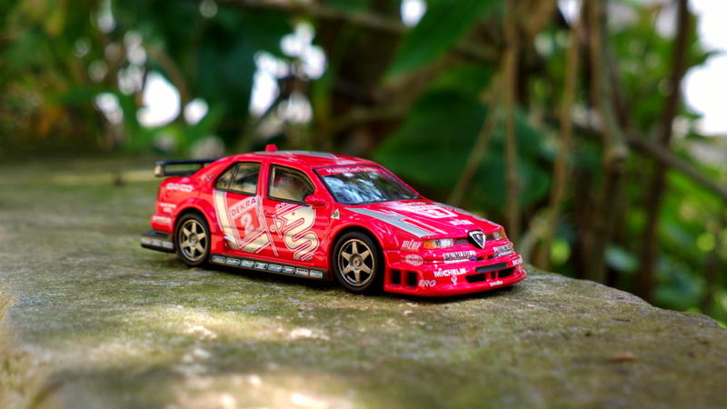Illustration for article titled Celebratory Kyosho DTM Alfa Romeo 155 V6